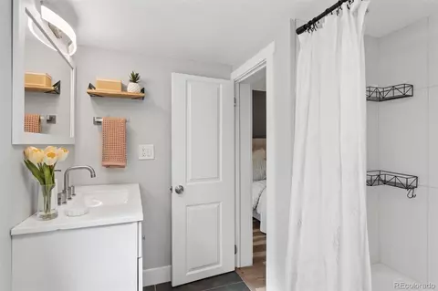 Bath - 4827 Meade St, Denver, CO 80221 photo 5 of 5
