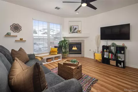 4079 S Crystal Cir #101, Aurora, CO 80014