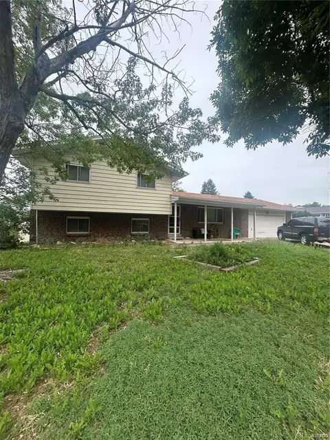 2281 Fairplay St, Aurora, CO 80011