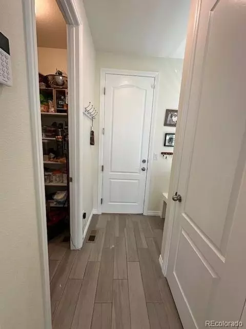 27890 E Otero Pl, Aurora, CO 80016 photo 11