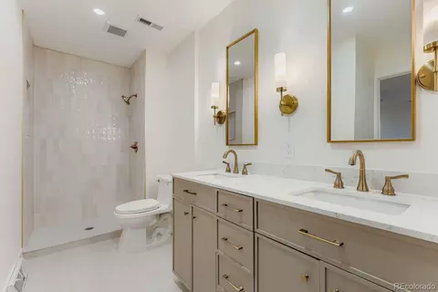 Bath - 8672 Iris St, Arvada, CO 80005 photo 1 of 4
