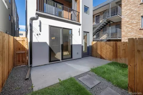 Exterior - 826 N Cherry St #2, Denver, CO 80220 photo 2 of 6