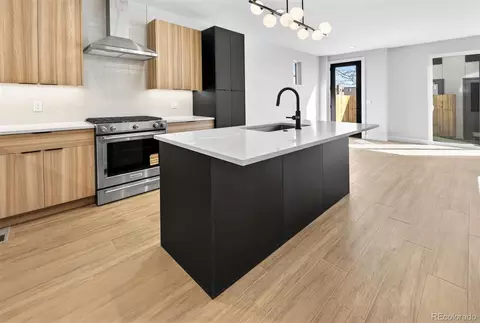 Kitchen - 826 N Cherry St #2, Denver, CO 80220 photo 4 of 9
