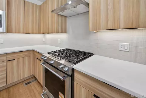 Kitchen - 826 N Cherry St #2, Denver, CO 80220 photo 7 of 9