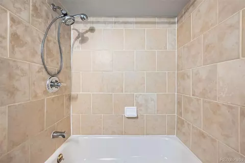 Bath - 18662 E Brown Pl, Aurora, CO 80013 photo 4 of 4