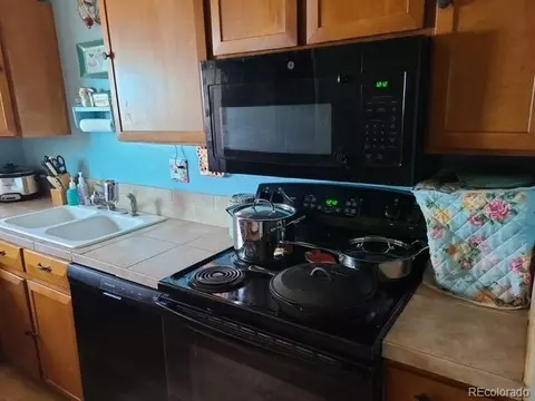 Kitchen - 3561 E 118th Ave, Denver, CO 80233 photo 1 of 2