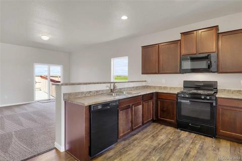 47323 Clover Ave, Bennett, CO 80102 photo 4