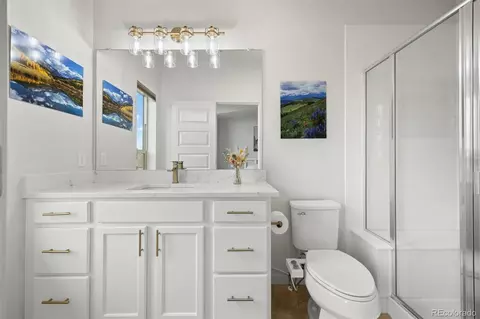 Bath - 9110 E 52nd Dr, Denver, CO 80238 photo 2 of 4