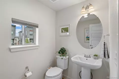 Bath - 9110 E 52nd Dr, Denver, CO 80238 photo 1 of 4