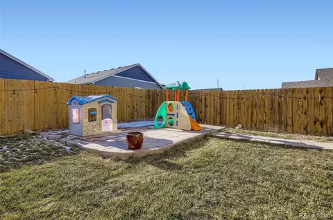 Exterior - 2006 Traildust Dr, Milliken, CO 80543 photo 6 of 7