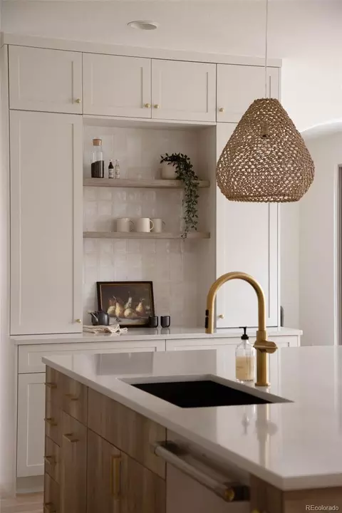 Kitchen - 9041 E 29th Ave, Denver, CO 80238 photo 5 of 8