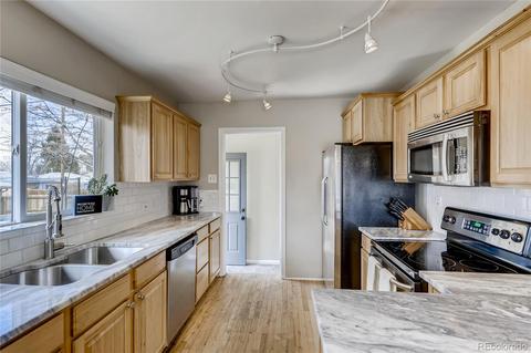 2895 Grape St, Denver, CO 80207 photo 8