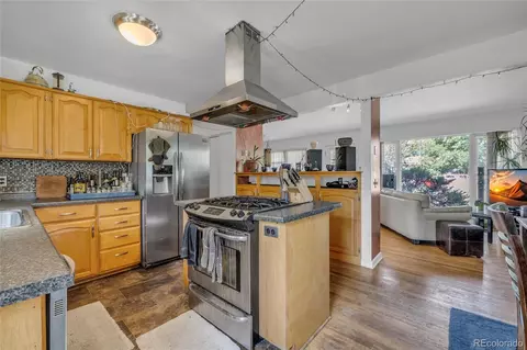 Kitchen - 360 31st St, Boulder, CO 80305 photo 3 of 5
