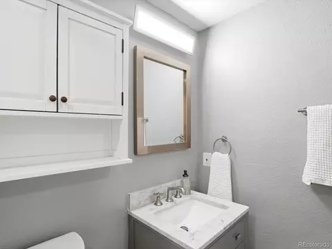 Bath - 807 E 14th Ave #2, Denver, CO 80218 photo 6 of 6