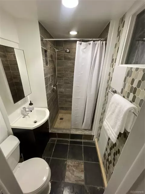 Bath - 1280 Ithaca Dr, Boulder, CO 80305 photo 8 of 8