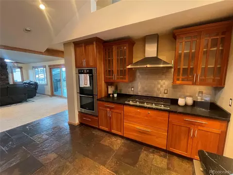 Kitchen - 1280 Ithaca Dr, Boulder, CO 80305 photo 4 of 6