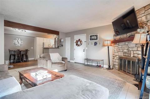 431 Wright St #105, Lakewood, CO 80228 photo 3