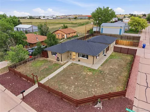 710 4th St, Bennett, CO 80102