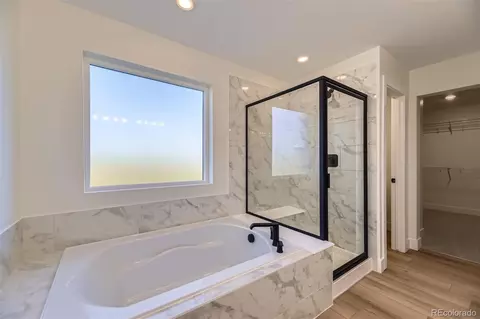Bath - 42992 Colonial Trl, Elizabeth, CO 80107 photo 2 of 4