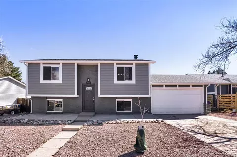 3800 S Quintero Cir, Aurora, CO 80013