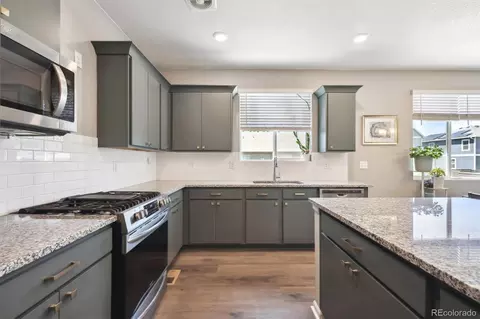 27130 E Maple Ave, Aurora, CO 80018 photo 9