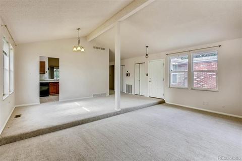 13045 Elgin Dr, Denver, CO 80239 photo 2
