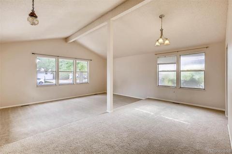 13045 Elgin Dr, Denver, CO 80239 photo 3