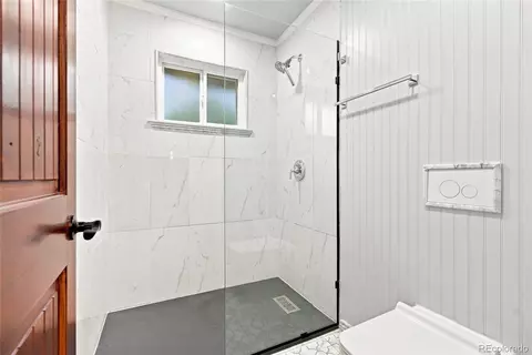 Bath - 2991 24th St, Boulder, CO 80304 photo 1 of 1