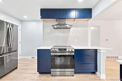 Kitchen - 2991 24th St, Boulder, CO 80304 photo 3 of 4