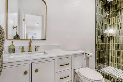 Bath - 27841 E Lakeview Dr, Aurora, CO 80016 photo 7 of 10