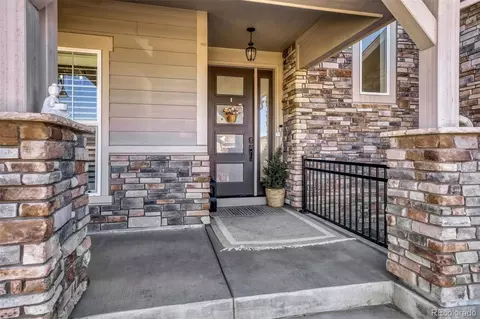 Exterior - 27841 E Lakeview Dr, Aurora, CO 80016 photo 4 of 9