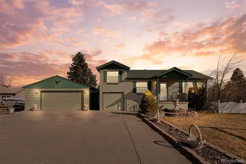 860 S Garrison St, Lakewood, CO 80226