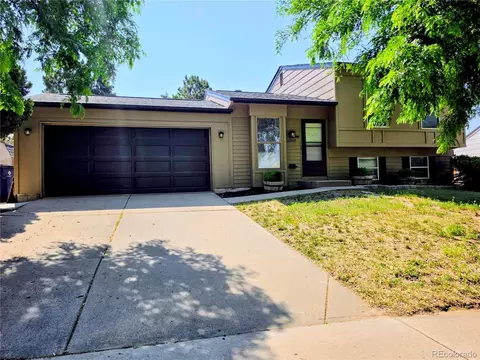 20652 E Batavia Dr, Aurora, CO 80011