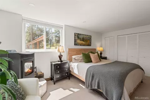 Bedroom - 11544 Green Ct, Conifer, CO 80433 photo 2 of 4