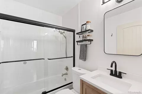 Bath - 11544 Green Ct, Conifer, CO 80433 photo 2 of 2