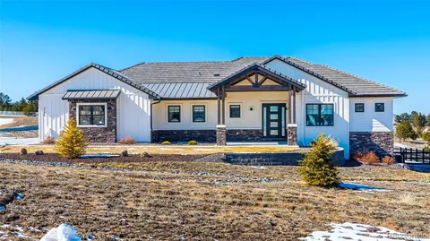 3726 Pinehurst Cir, Colorado Springs, CO 80908