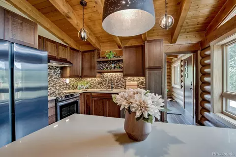 Kitchen - 254 Hillside Dr, Silverthorne, CO 80498 photo 2 of 7