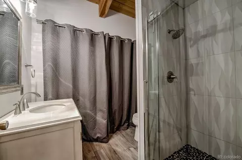 Bath - 254 Hillside Dr, Silverthorne, CO 80498 photo 4 of 9