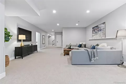Living - 4234 E Dickenson Pl, Denver, CO 80222 photo 10 of 10
