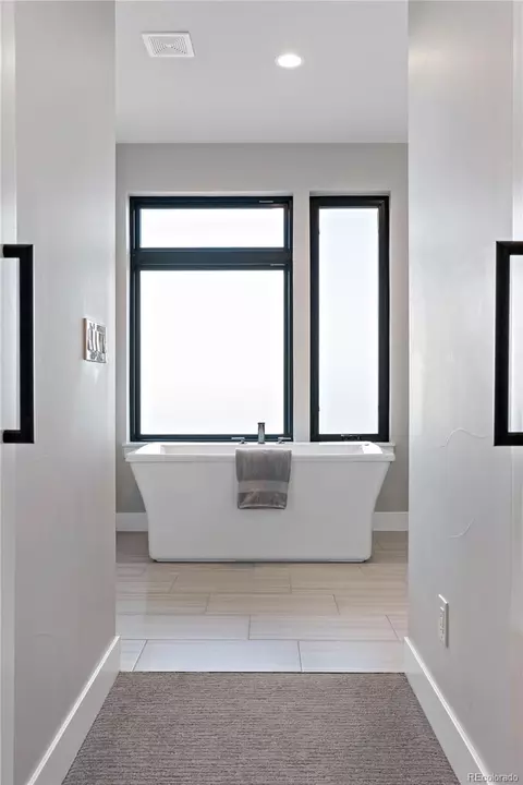 Bath - 4234 E Dickenson Pl, Denver, CO 80222 photo 3 of 6