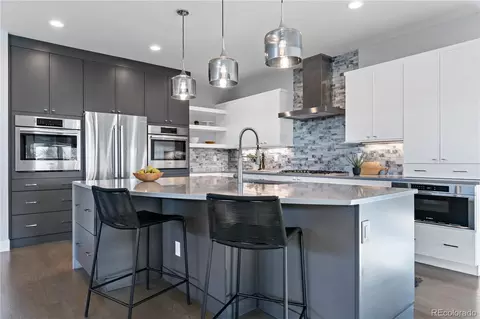 Kitchen - 4234 E Dickenson Pl, Denver, CO 80222 photo 4 of 5