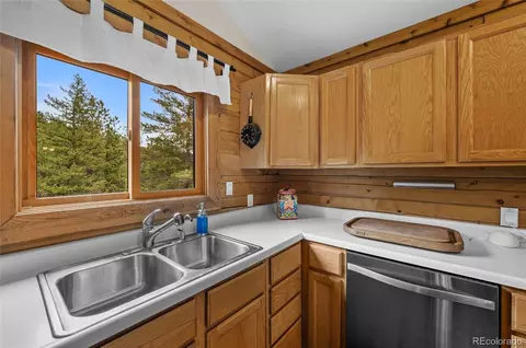Kitchen - 310 Wendelyn Way, Boulder, CO 80302 photo 4 of 5