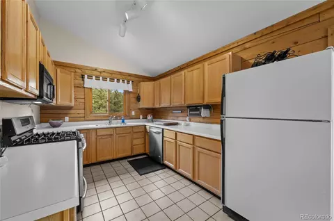 Kitchen - 310 Wendelyn Way, Boulder, CO 80302 photo 1 of 5