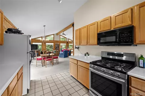 Kitchen - 310 Wendelyn Way, Boulder, CO 80302 photo 5 of 5