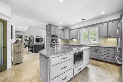 Kitchen - 450 E Stirrup Trl, Monument, CO 80132 photo 3 of 5