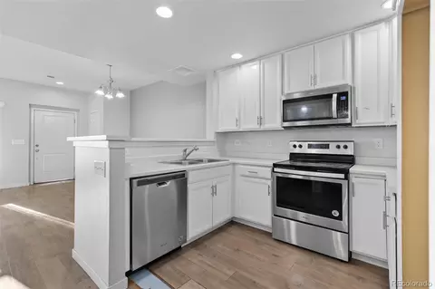 Kitchen - 4931 Central Park Blvd, Denver, CO 80238 photo 2 of 4
