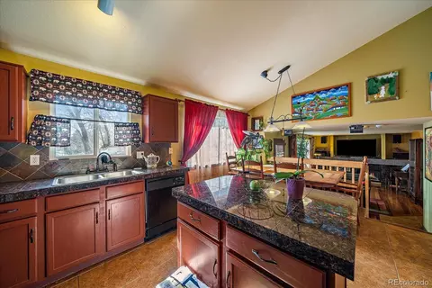 Kitchen - 22894 E Progress Ave, Aurora, CO 80015 photo 4 of 4