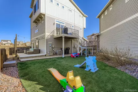 Exterior - 26248 E Maple Dr, Aurora, CO 80018 photo 5 of 9