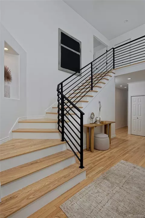 Entry Way - 4474 S Hampton Cir, Boulder, CO 80301 photo 3 of 4