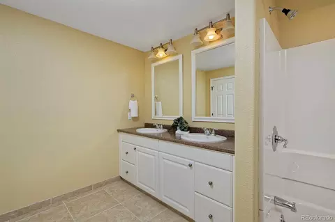 Bath - 4474 S Hampton Cir, Boulder, CO 80301 photo 7 of 7